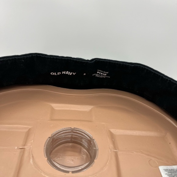 Old Navy High Rise Pixie Secret-Smooth Pocket Pants, Size 2 - Picture 9 of 10